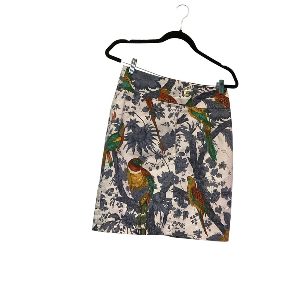 💥PRICE DROP💥 Parrot Print Skirt - Picture 3 of 5